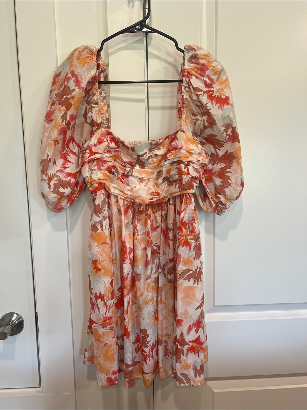 Abercrombie & Fitch Floral Puff-Sleeve Mini Dress in Orange, Cream, red & brown